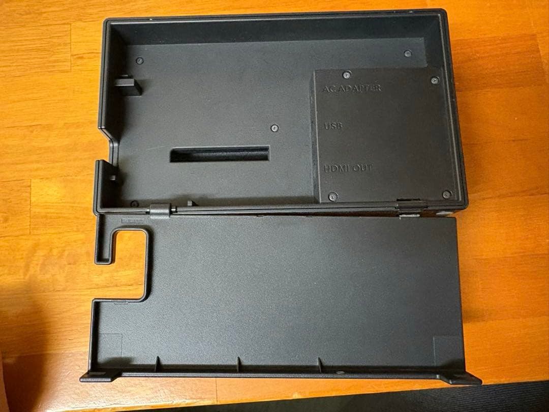 Switch本体、Joy-Con➕付属品（6点）