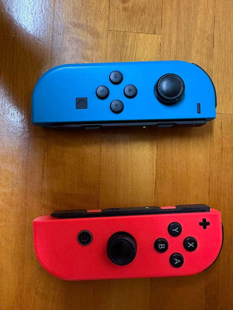 Switch本体、Joy-Con➕付属品（6点）