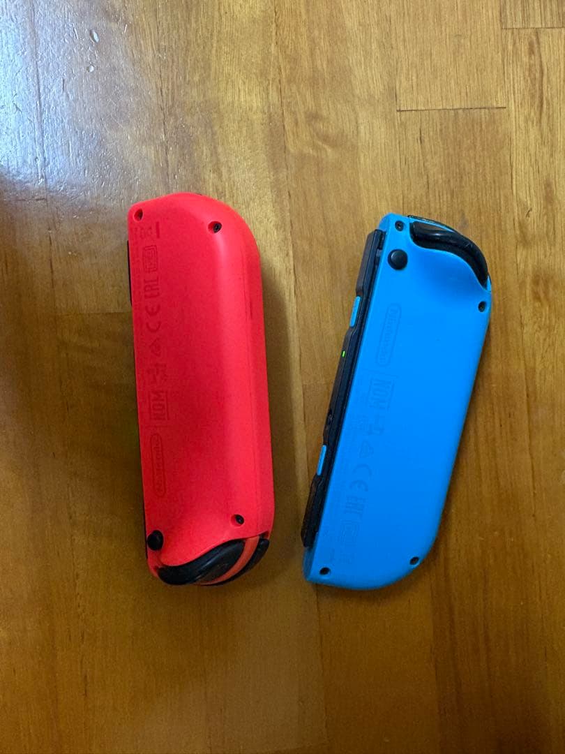 Switch本体、Joy-Con➕付属品（6点）
