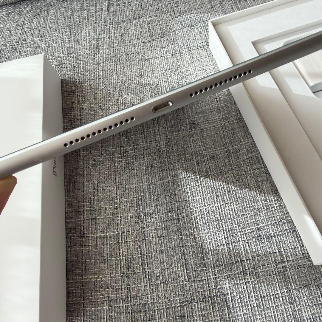 美品　iPad 第9世代 64GB Wi-Fi 付属品新品