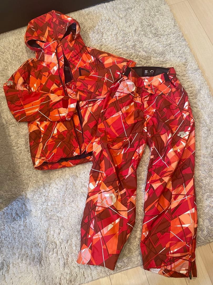 デサントスキーウエア