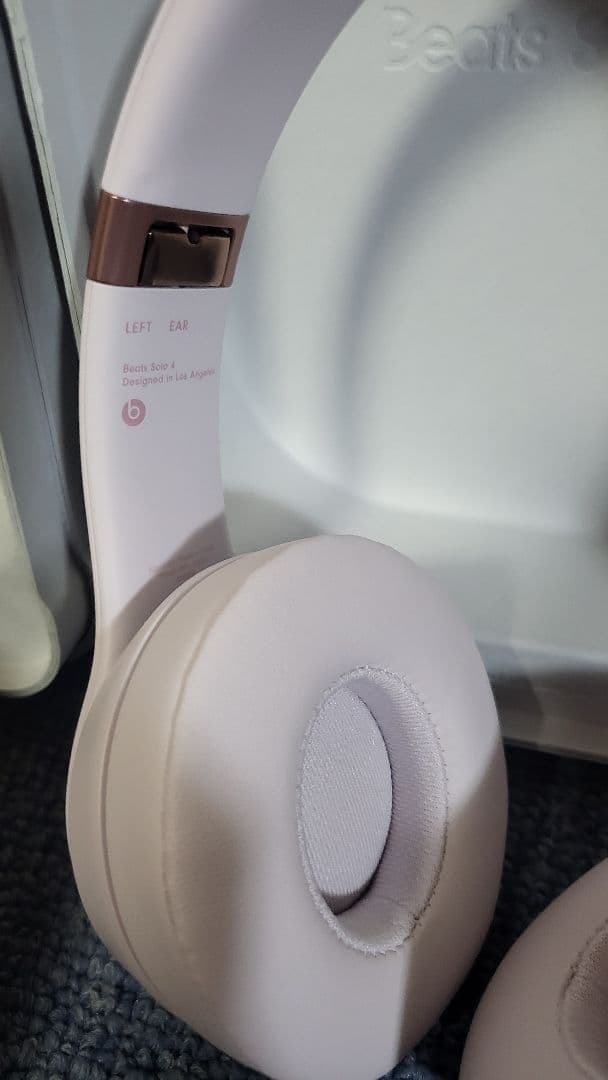 Beats　Solo4　ヘッドフォン　クラウドピンク