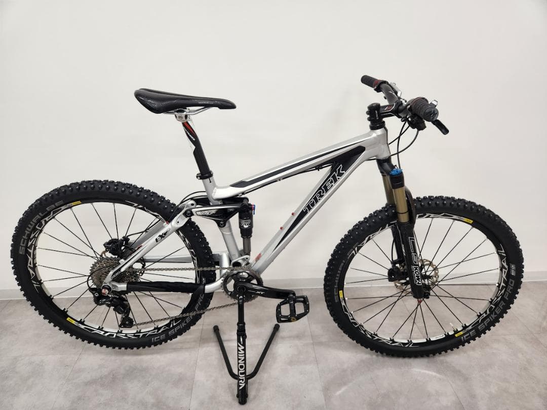【美品】TREK Fuel EX7 フルサスMTB カスタム多数 スパイクタイヤ