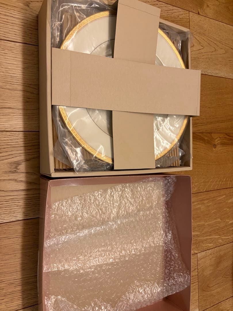 ノリタケ　ゴールド　大皿