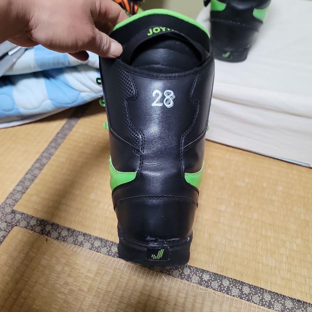 JOYride スノーボードブーツ 黒と緑