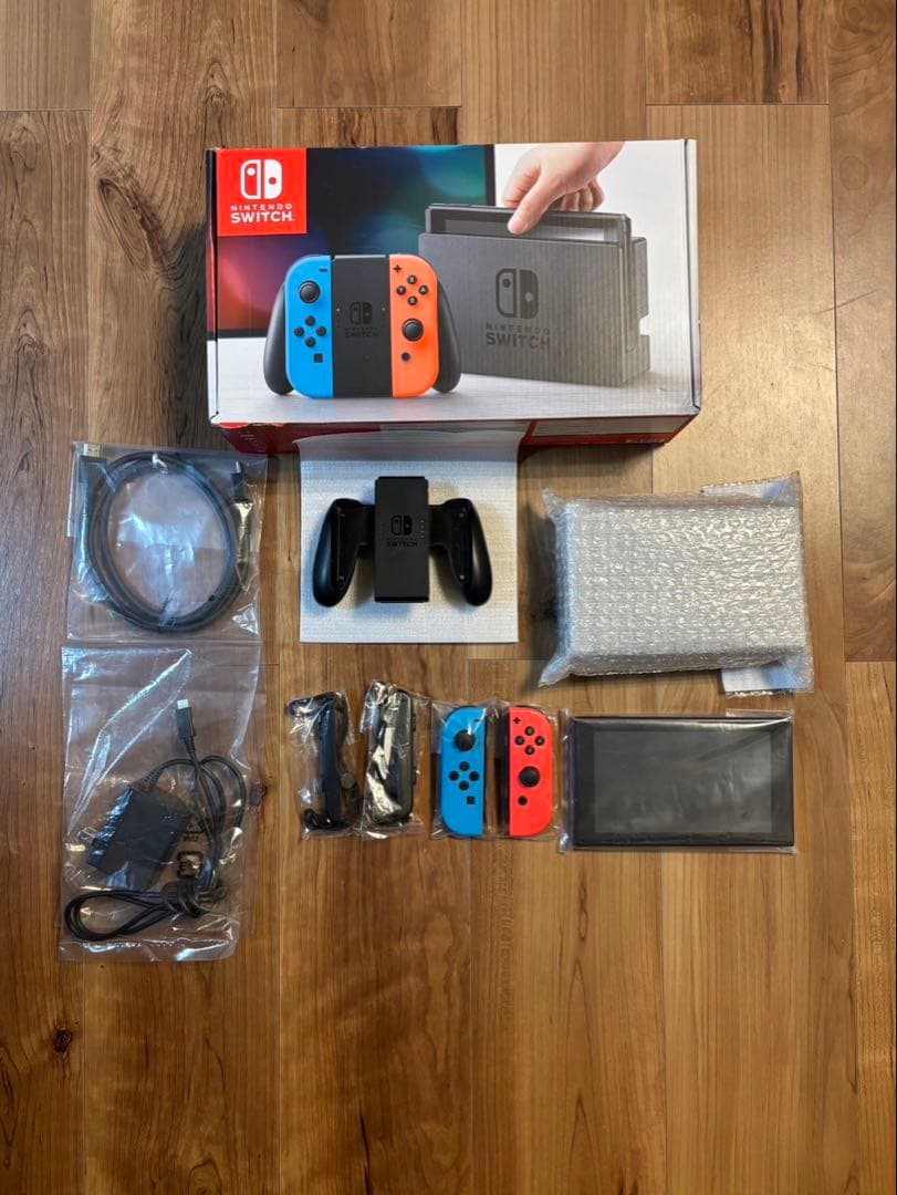 Nintendo Switch 青/オレンジJoy-Con セット（ジャンク品)