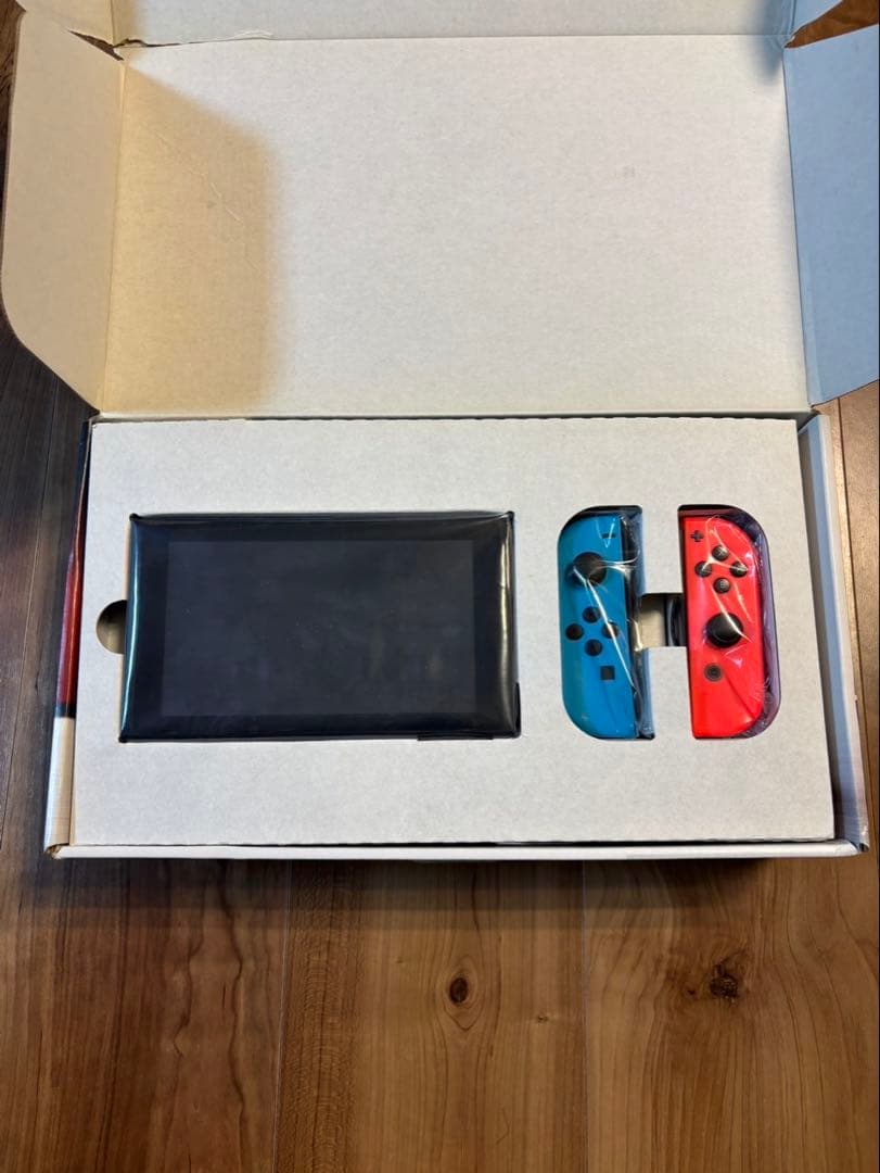 Nintendo Switch 青/オレンジJoy-Con セット（ジャンク品)