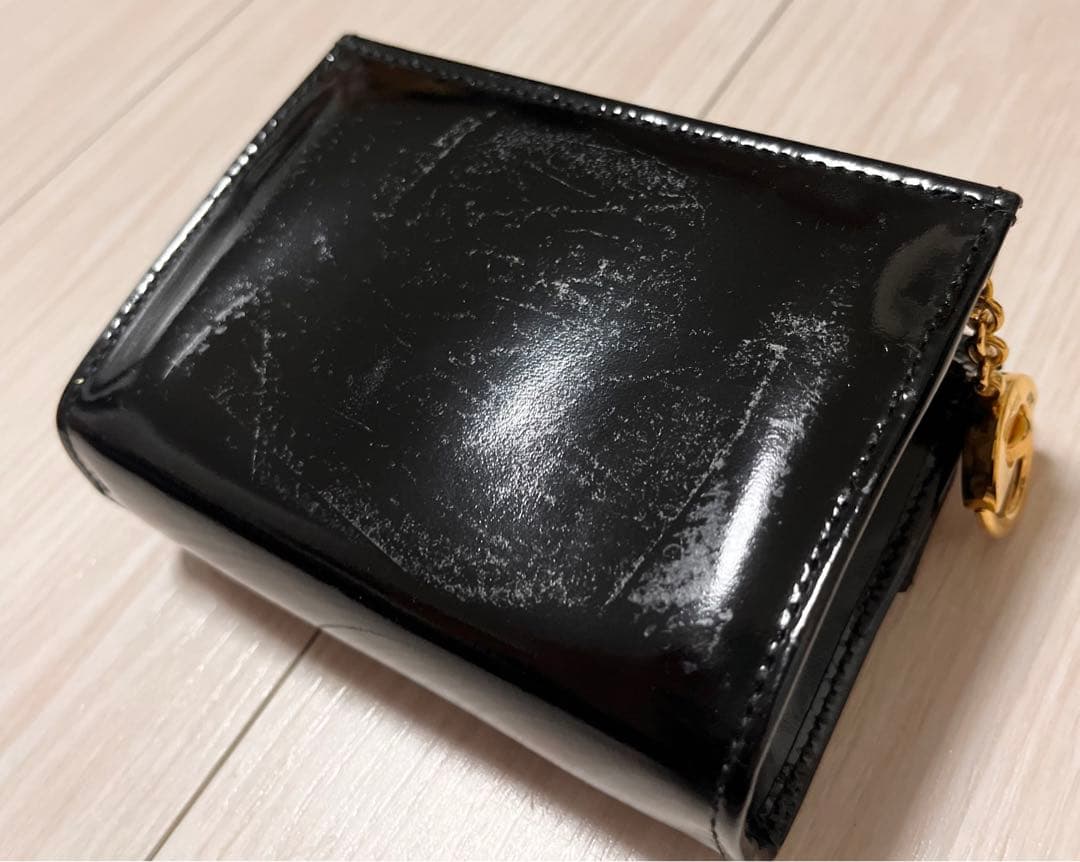 フェラガモ　ヴァラ　ケース　エナメル　黒　キーリング付ポーチ