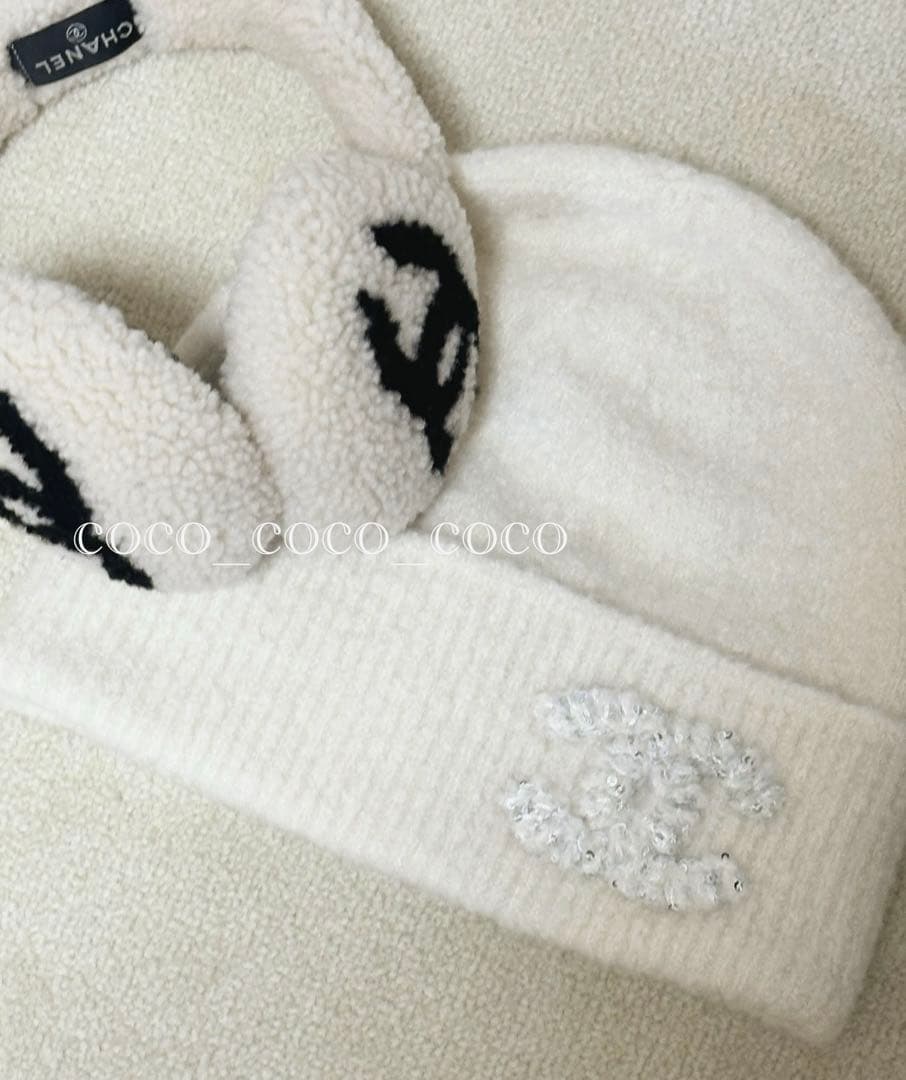CHANEL ホワイト　ニット帽　新作❤️ 光るスパンコール付き