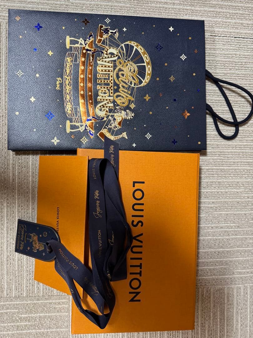 Louis Vuitton ロゴ入りフリンジマフラーM92428