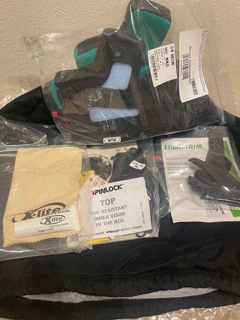 Xlite X-803RS ゴールデンエディション フルフェイスヘルメット