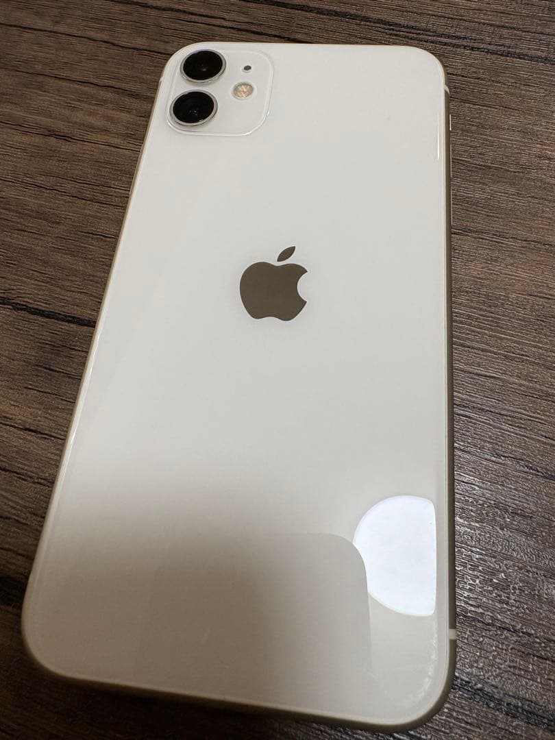 美品　iPhone11 アイフォン　携帯　ホワイト　ゴールド　64GB