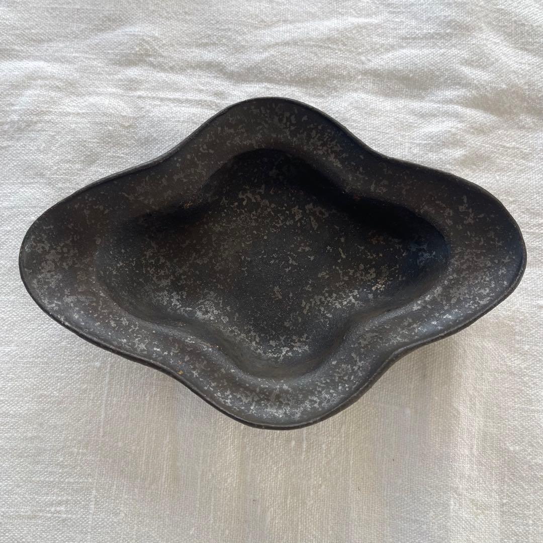 安福由美子さん 黒錆 器4個セット