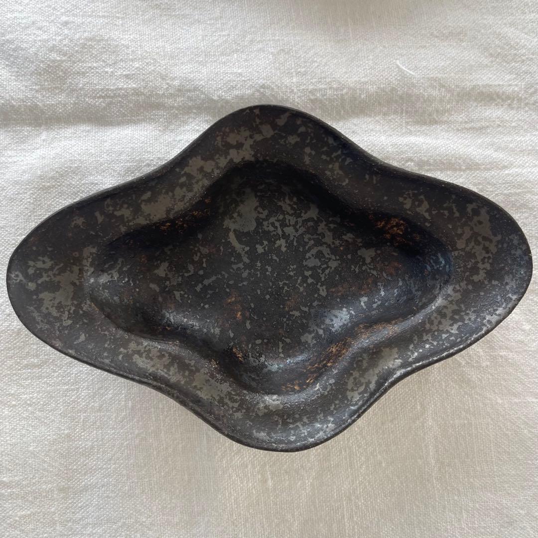 安福由美子さん 黒錆 器4個セット