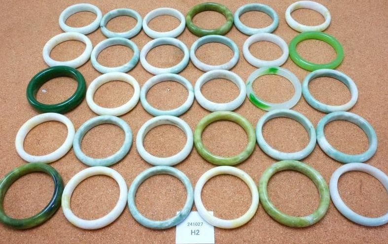 緑石 翡翠 等 バングル 30点 Nm25-241027H2