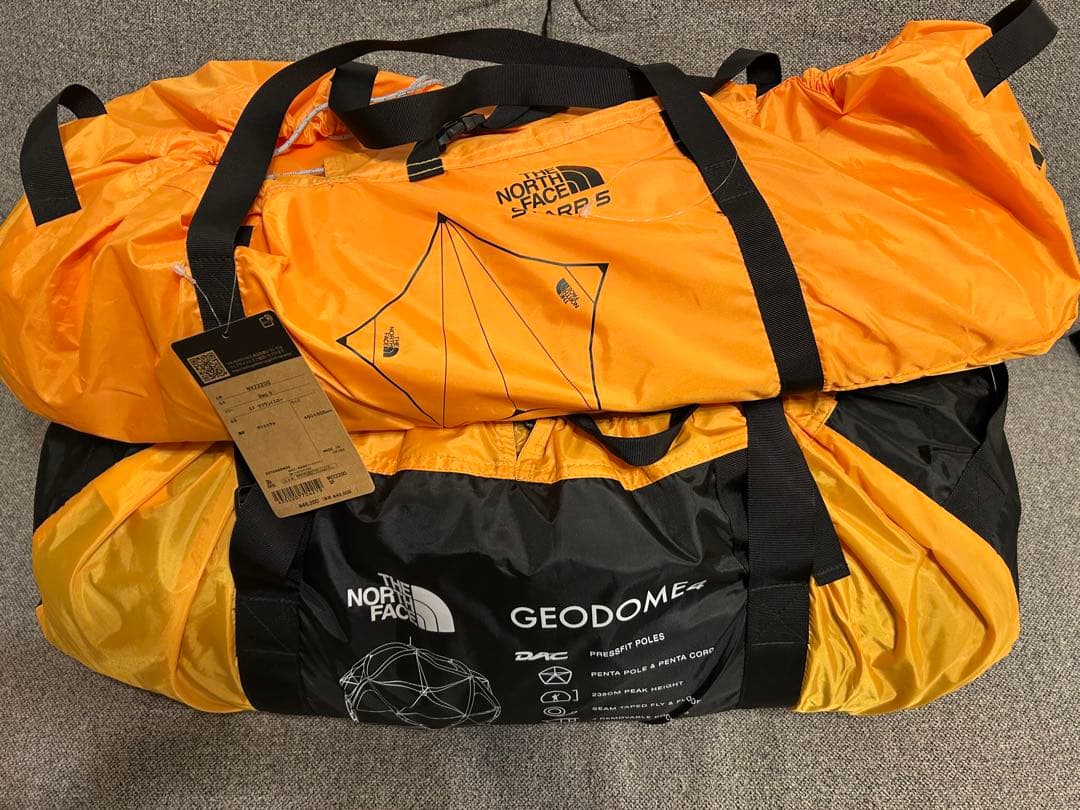 ① ノースフェイステント　ジオドーム4、スタープ5