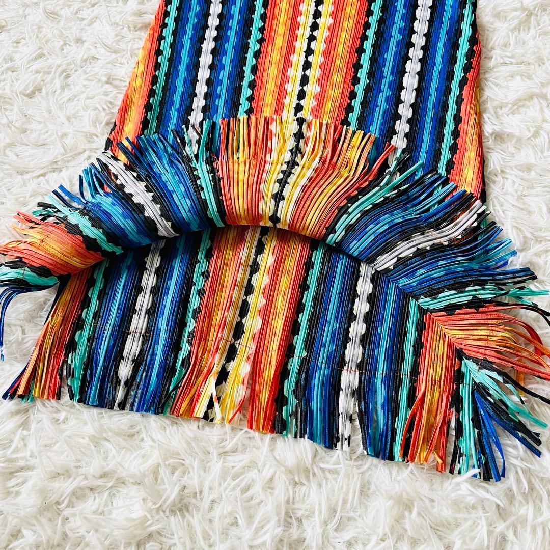 【美品✨】プリーツプリーズ　チュニック　ハイネック　フリンジ　ウェーブ柄　3