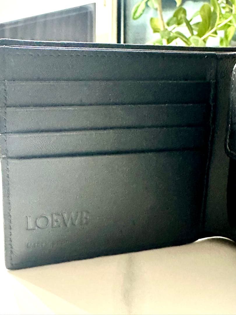 LOEWE バイフォールドパズルウォレット
