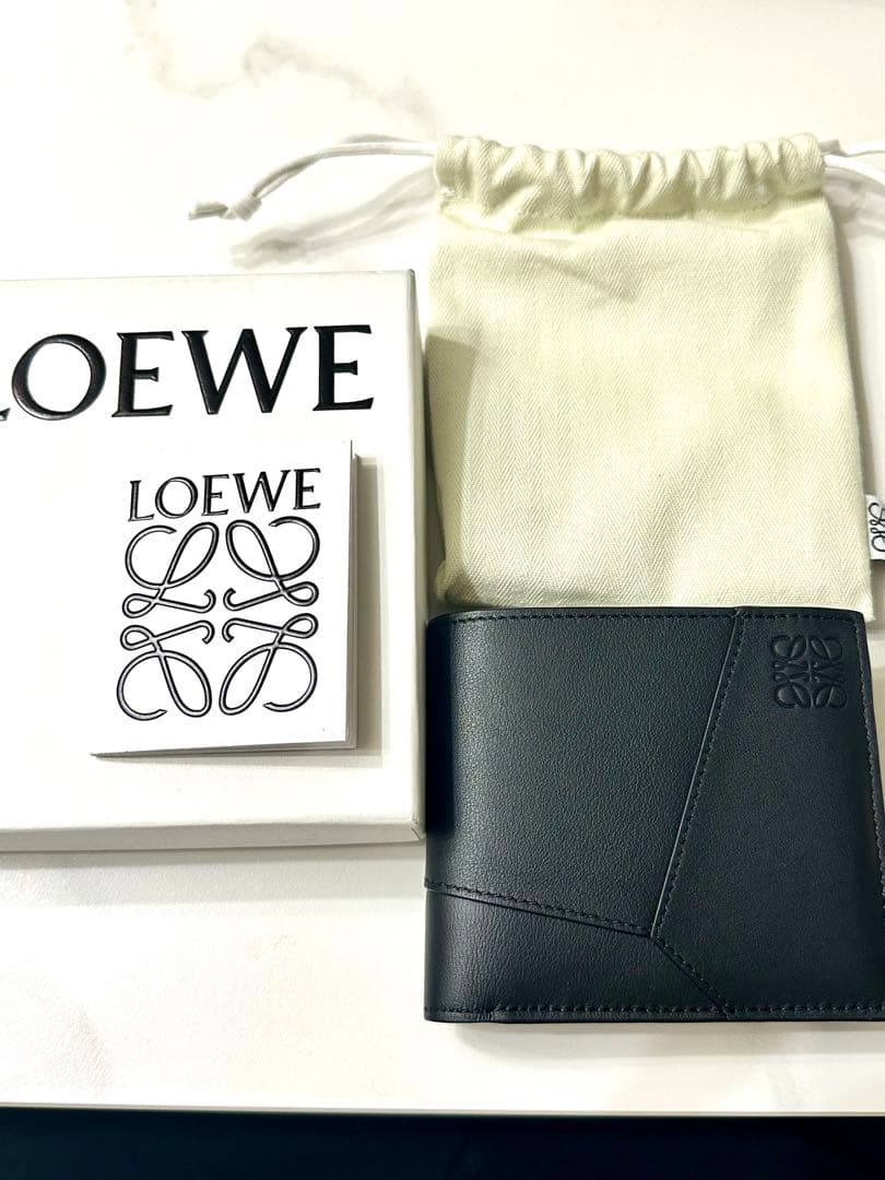 LOEWE バイフォールドパズルウォレット
