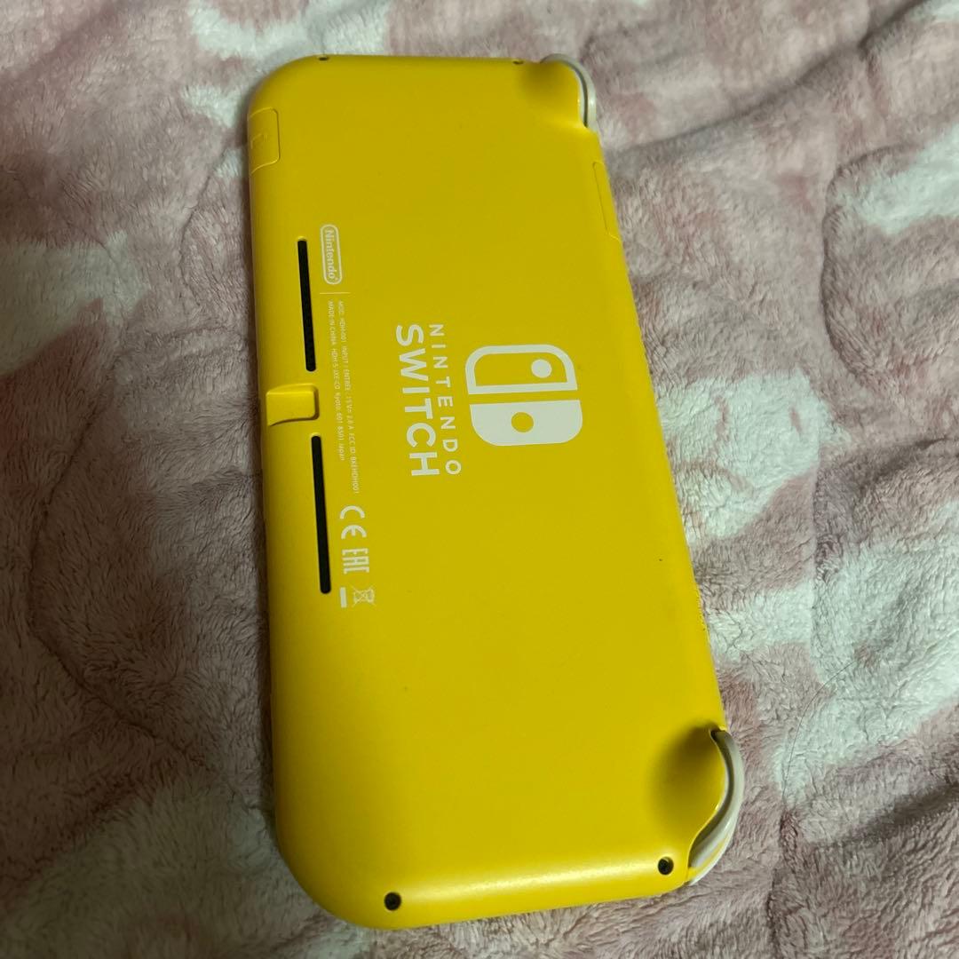 Switch ライト イエロー 充電器、箱あり