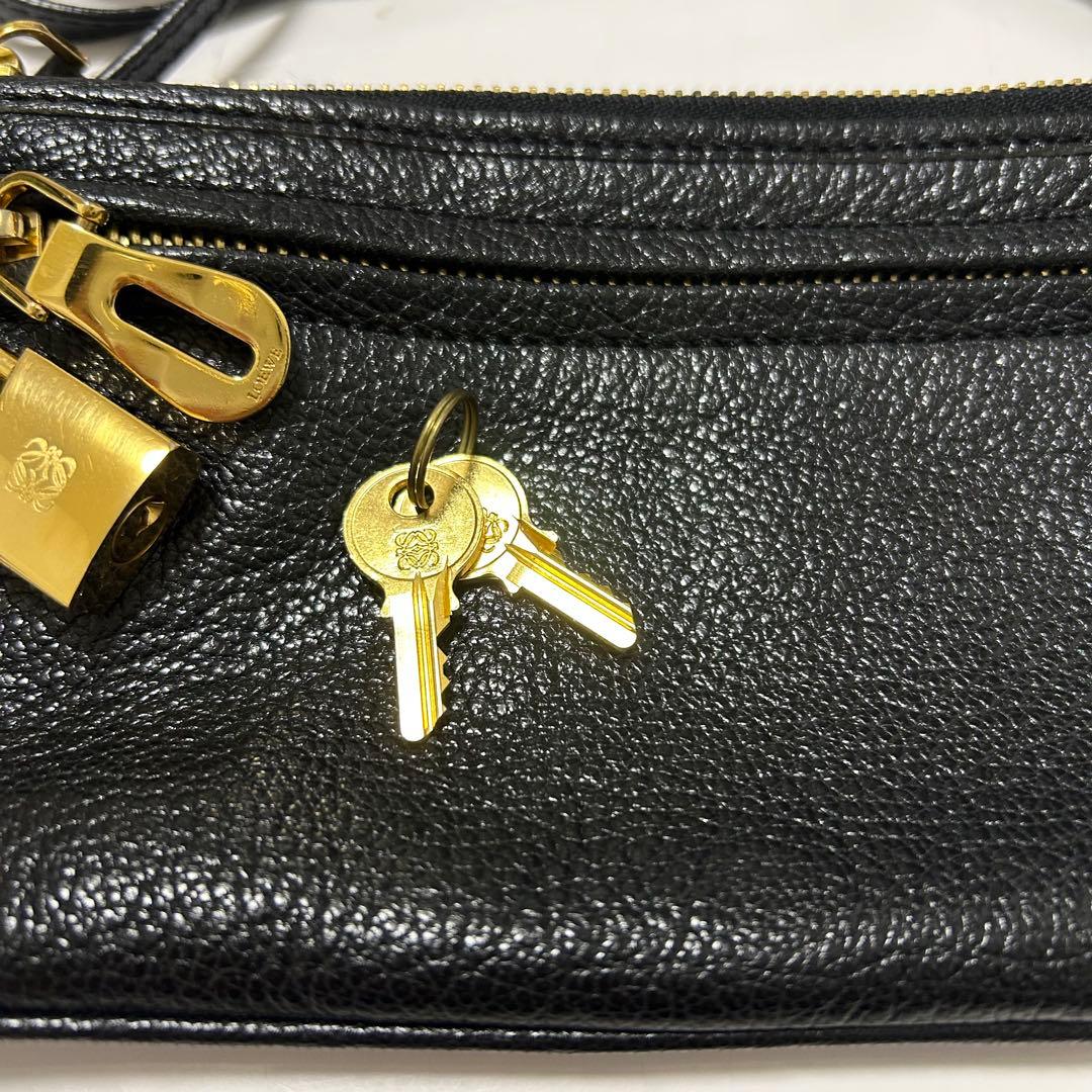 LOEWE ロエベ パドロック ミニショルダーバッグ （ブラック）