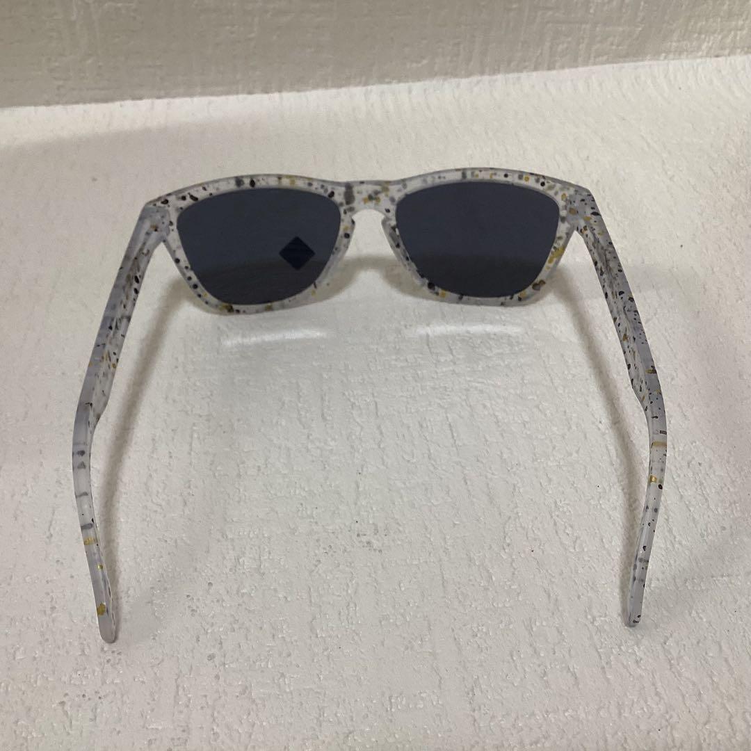 ⭐︎新品未使用⭐︎OAKLEY サングラス　OO9013-G655