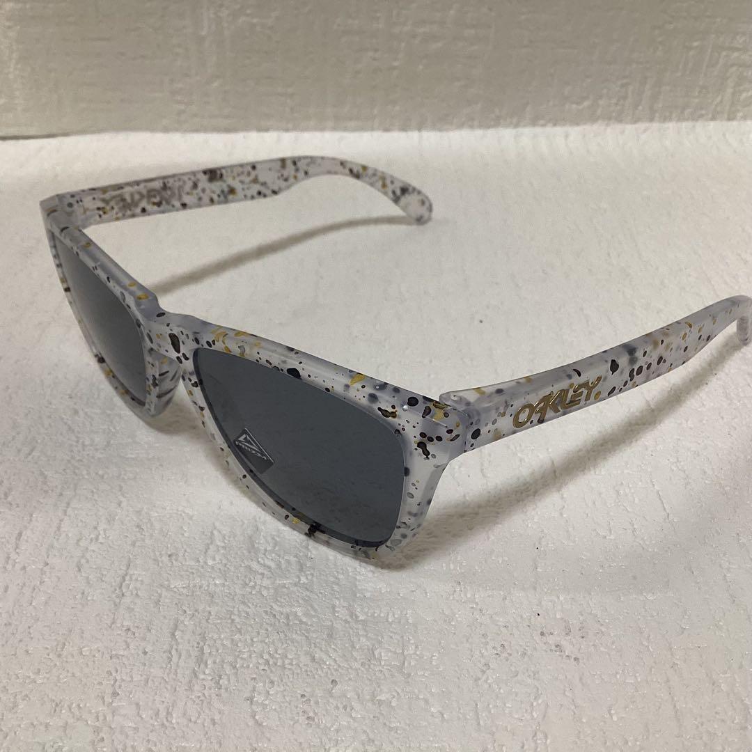 ⭐︎新品未使用⭐︎OAKLEY サングラス　OO9013-G655