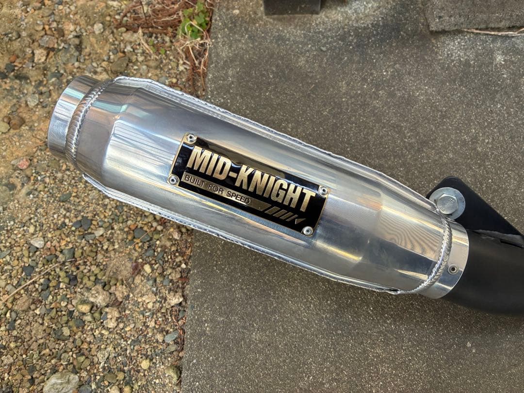ゼファー750用　MID-KNIGHT モナカマフラー MISTY 鉄管