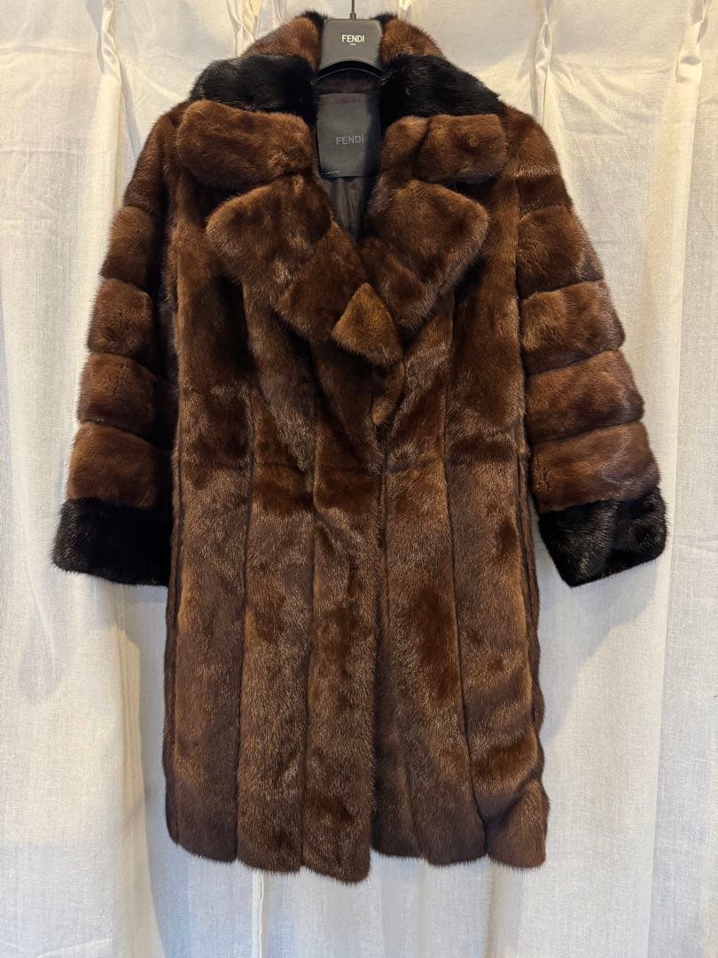 お値下げ フェンディ セーブルファーコート サイズ42 M相当 ガーメント付