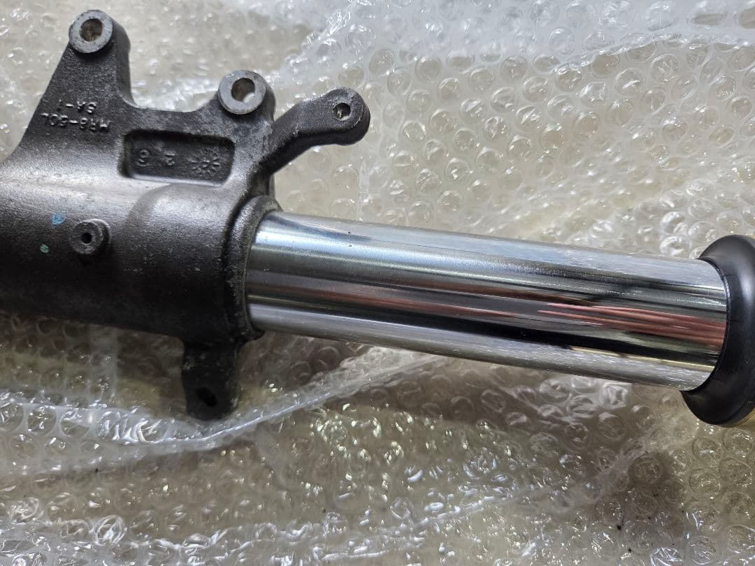 RVF400 フロントフォーク NSR250やCBR250RR流用等。NC35