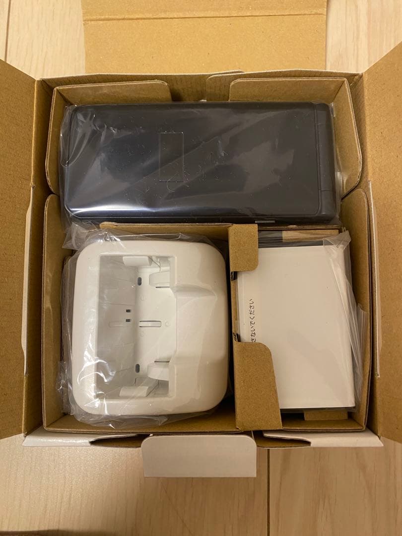 F-41C docomo ネイビー 新品未使用