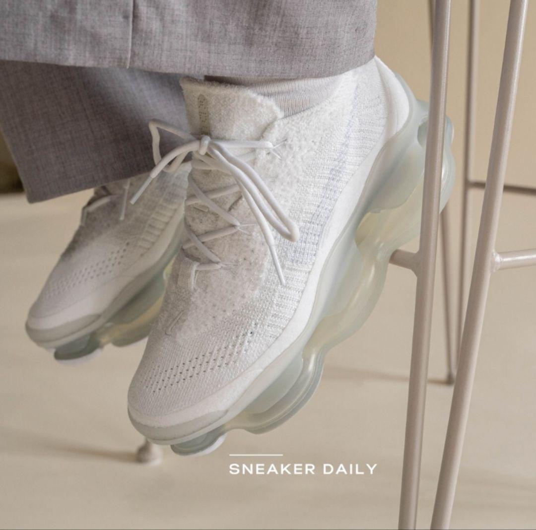 NIKE W AIR MAX SCORPION “WHITE MINT” 24