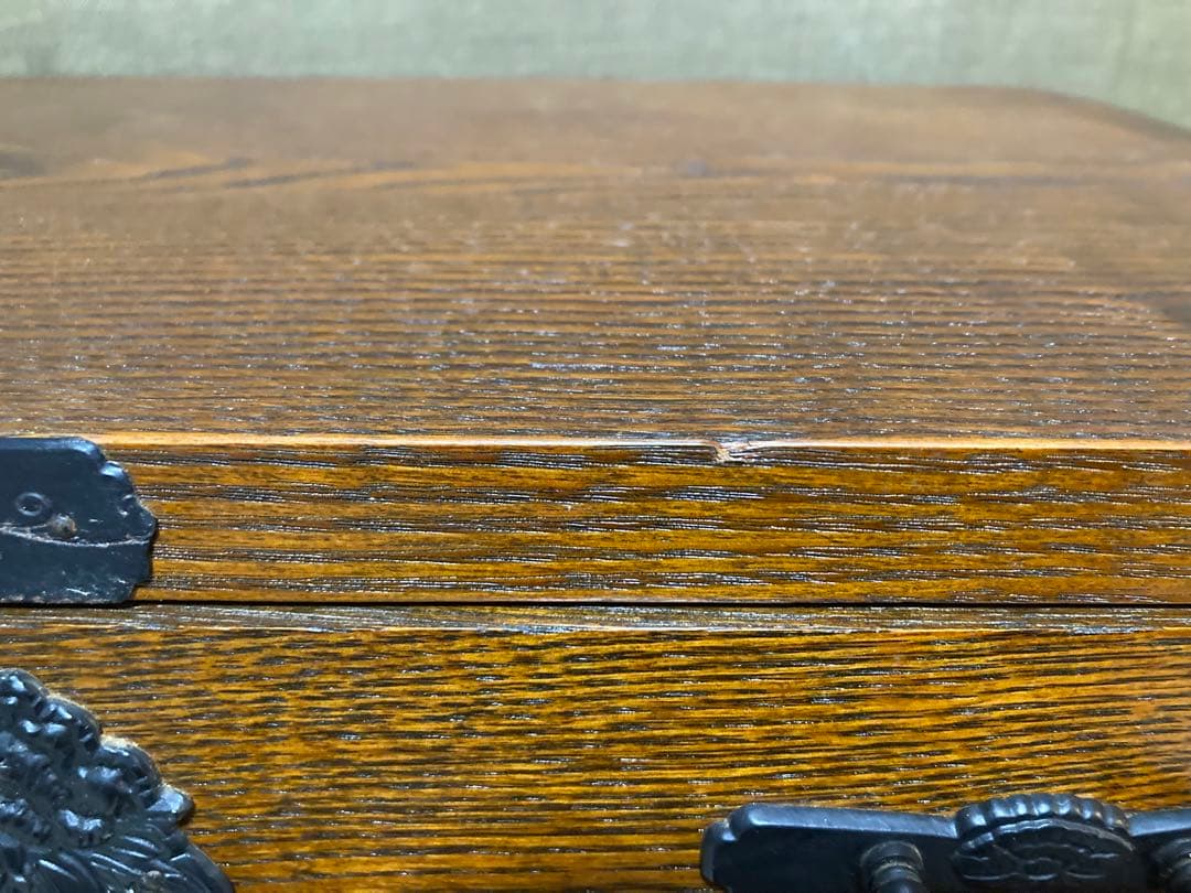 【昭和レトロ】時代家具　車箪笥　雲竜鉄地金具　民芸品　整理箪笥