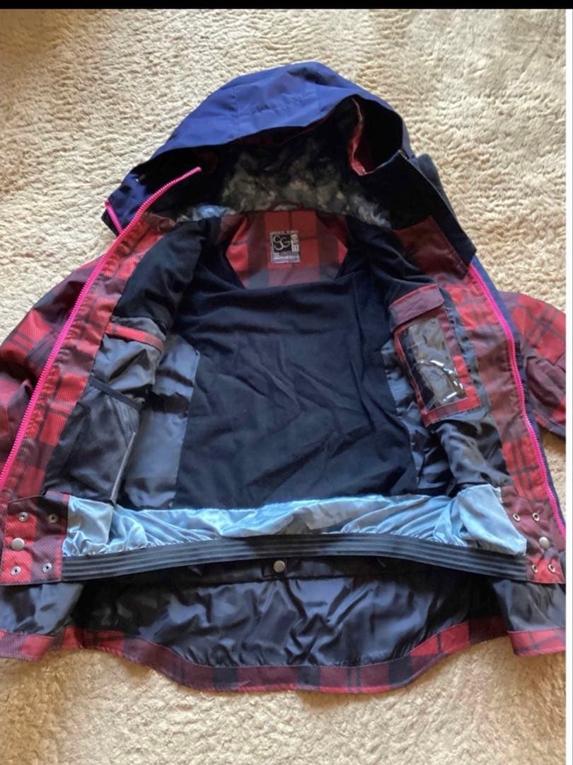 美品　SECRET GARDEN 重ね着風Ｘ カーキ　レディースXS スノボウェ