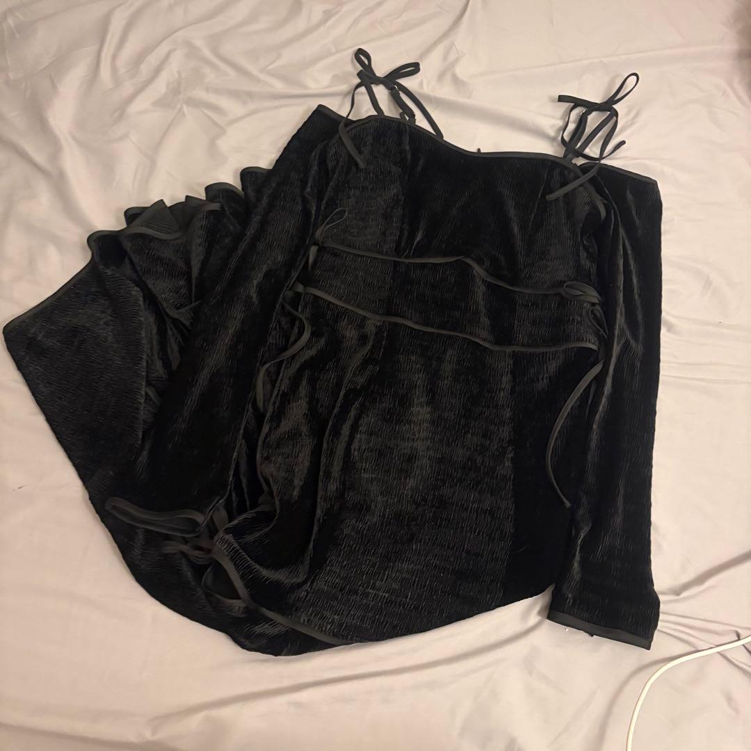 ワンピース mmeeme Side ribbon cutout onepiece black