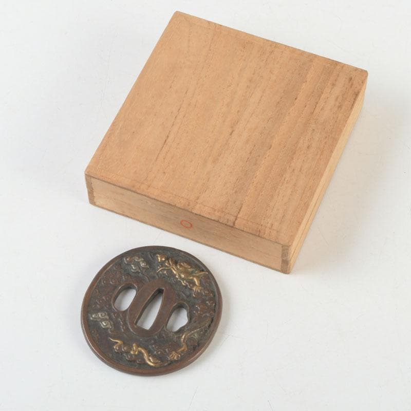 武具　刀装具　古銅　雲龍紋鍔　時代箱　C　9456