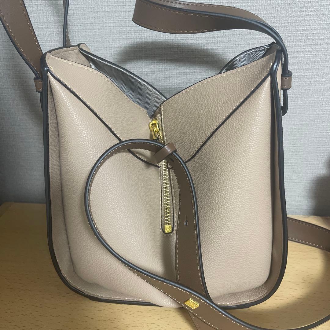 【あんしん鑑定付き新品未使用】LOEWE ハンモックスモール サンド