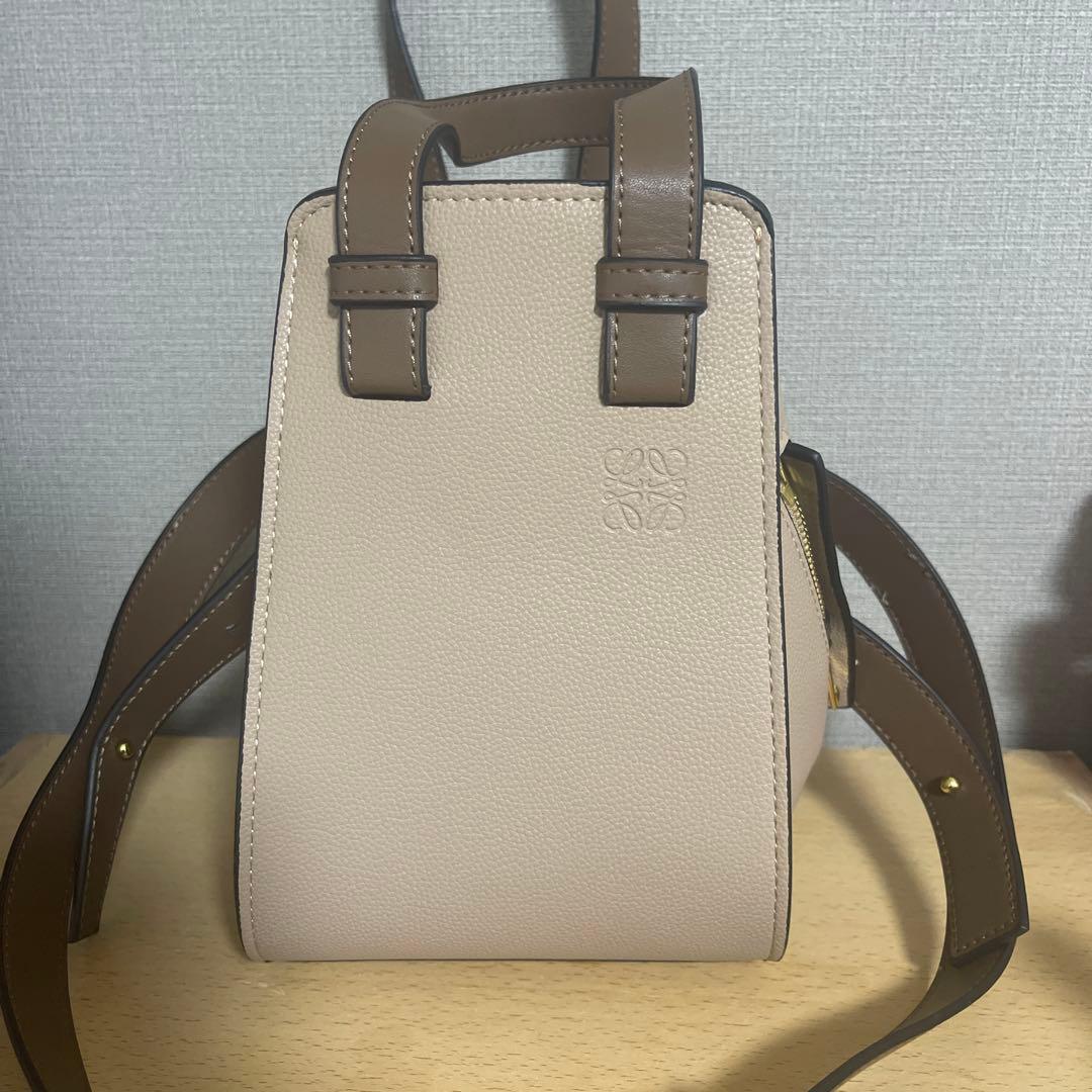 【あんしん鑑定付き新品未使用】LOEWE ハンモックスモール サンド
