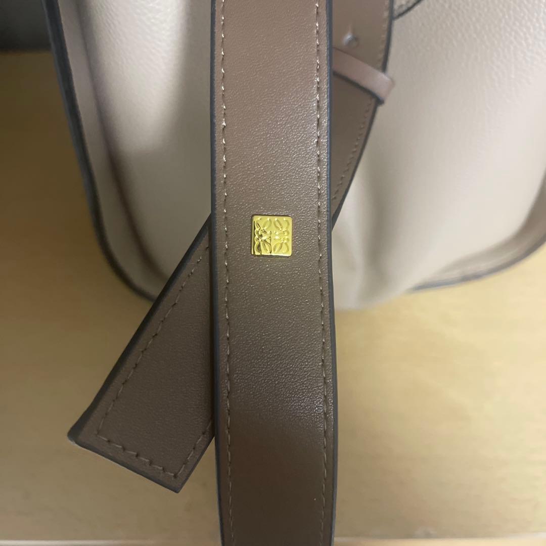 【あんしん鑑定付き新品未使用】LOEWE ハンモックスモール サンド