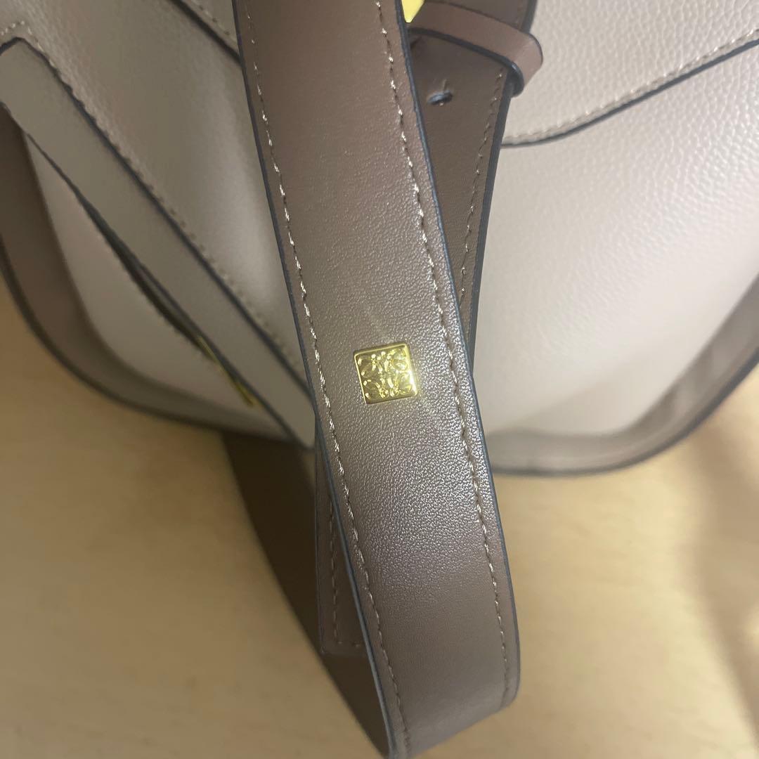 【あんしん鑑定付き新品未使用】LOEWE ハンモックスモール サンド