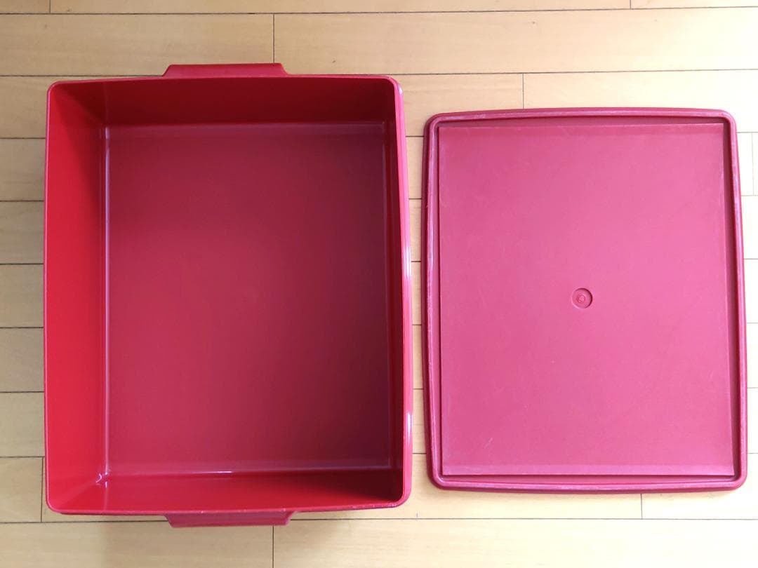 マッカレド　タッパーウェア スーパーケース レッド 赤2個セピア6個