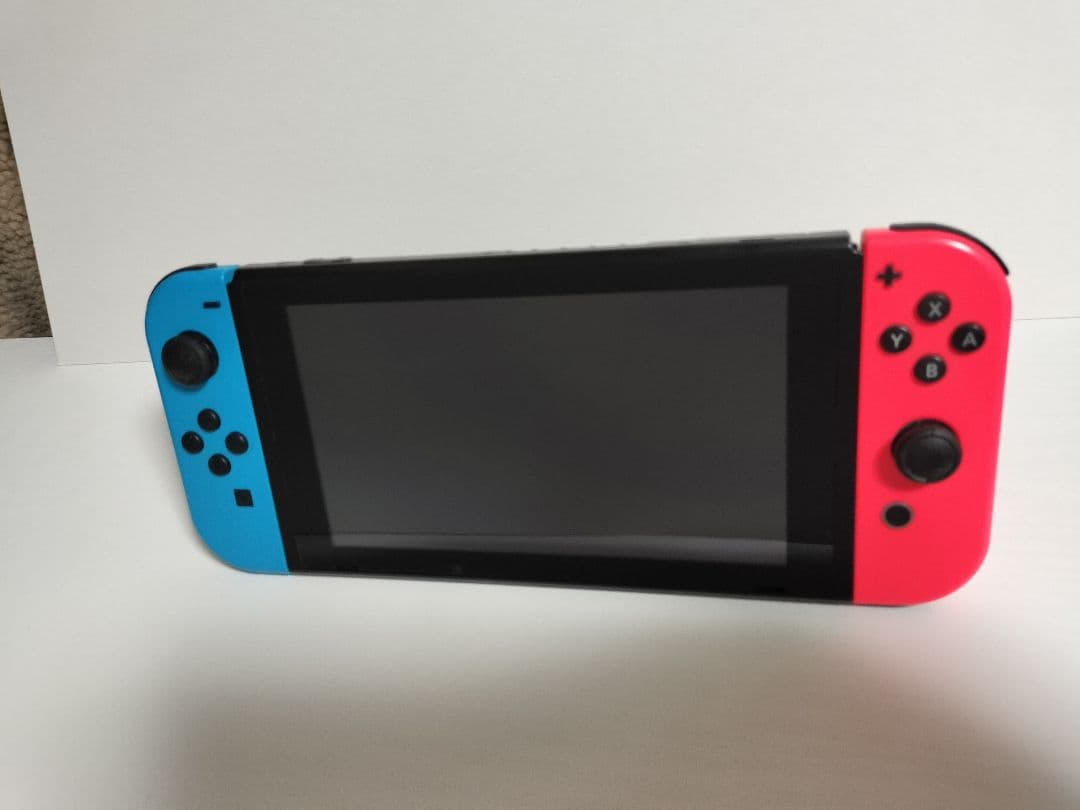 ジャンク　Nintendo Switch 青と赤 本体とコントローラー