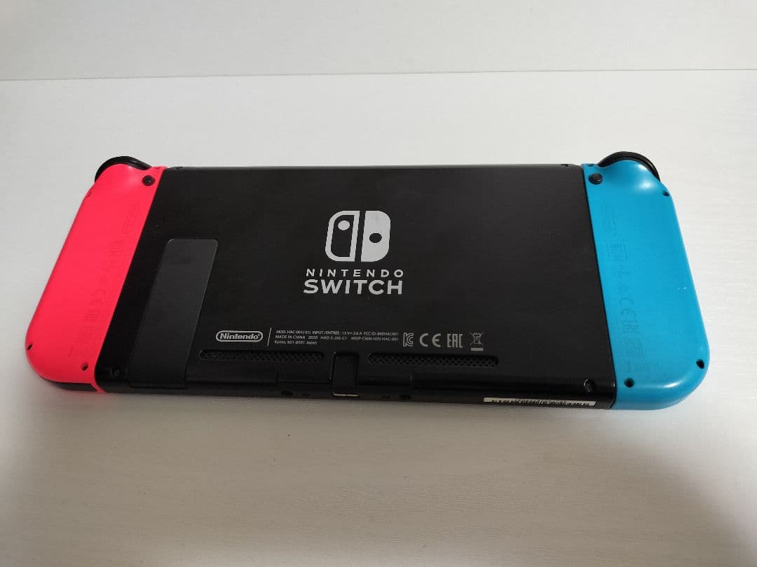 ジャンク　Nintendo Switch 青と赤 本体とコントローラー
