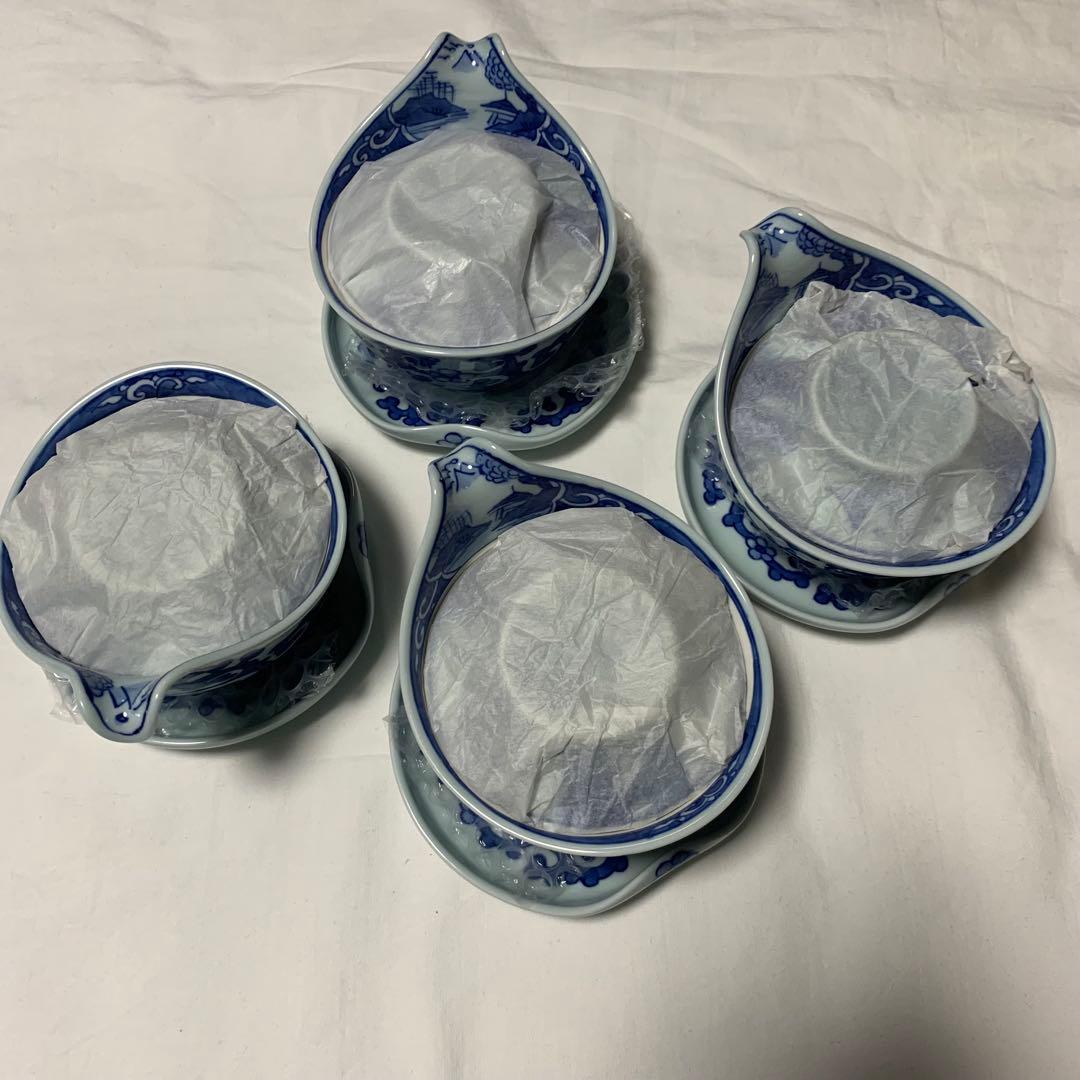 モモ 有田焼 青花山水図 蓋付き小鉢4客と豆皿セット