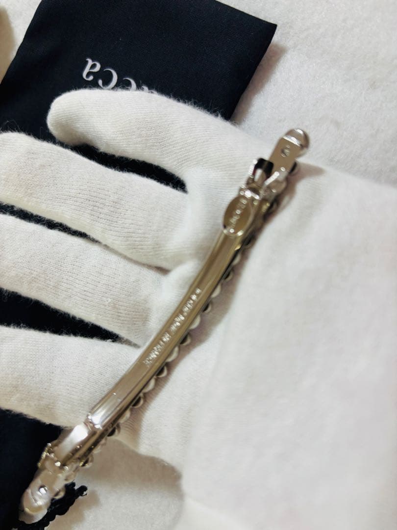 【新品箱入】acca バレッタ　クリップ　ベリーバレッタ　ピン　紫