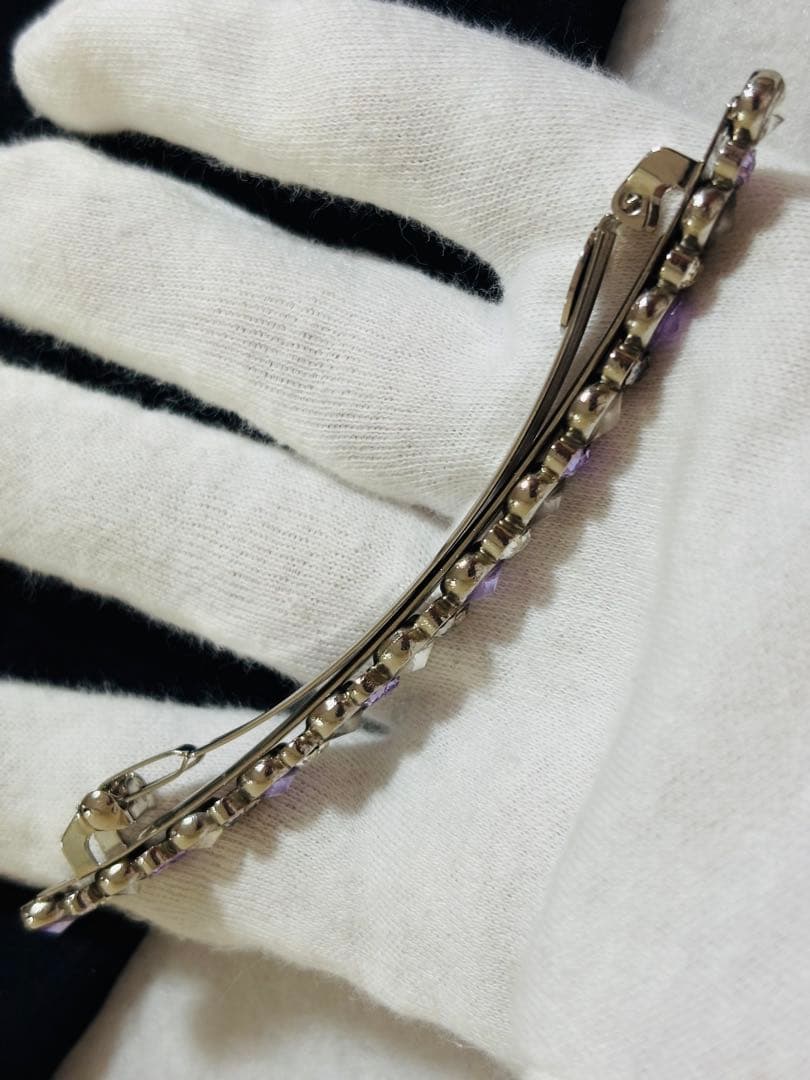 【新品箱入】acca バレッタ　クリップ　ベリーバレッタ　ピン　紫