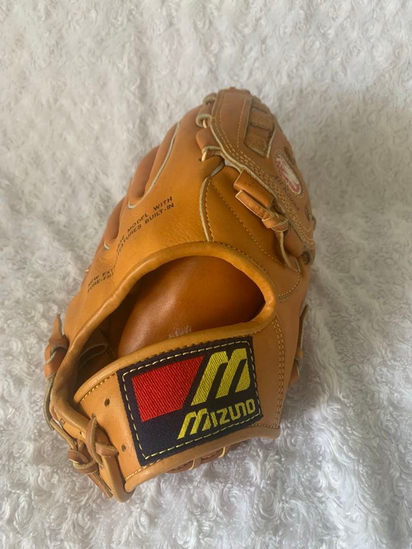 ミズノワールドウィン赤カップ