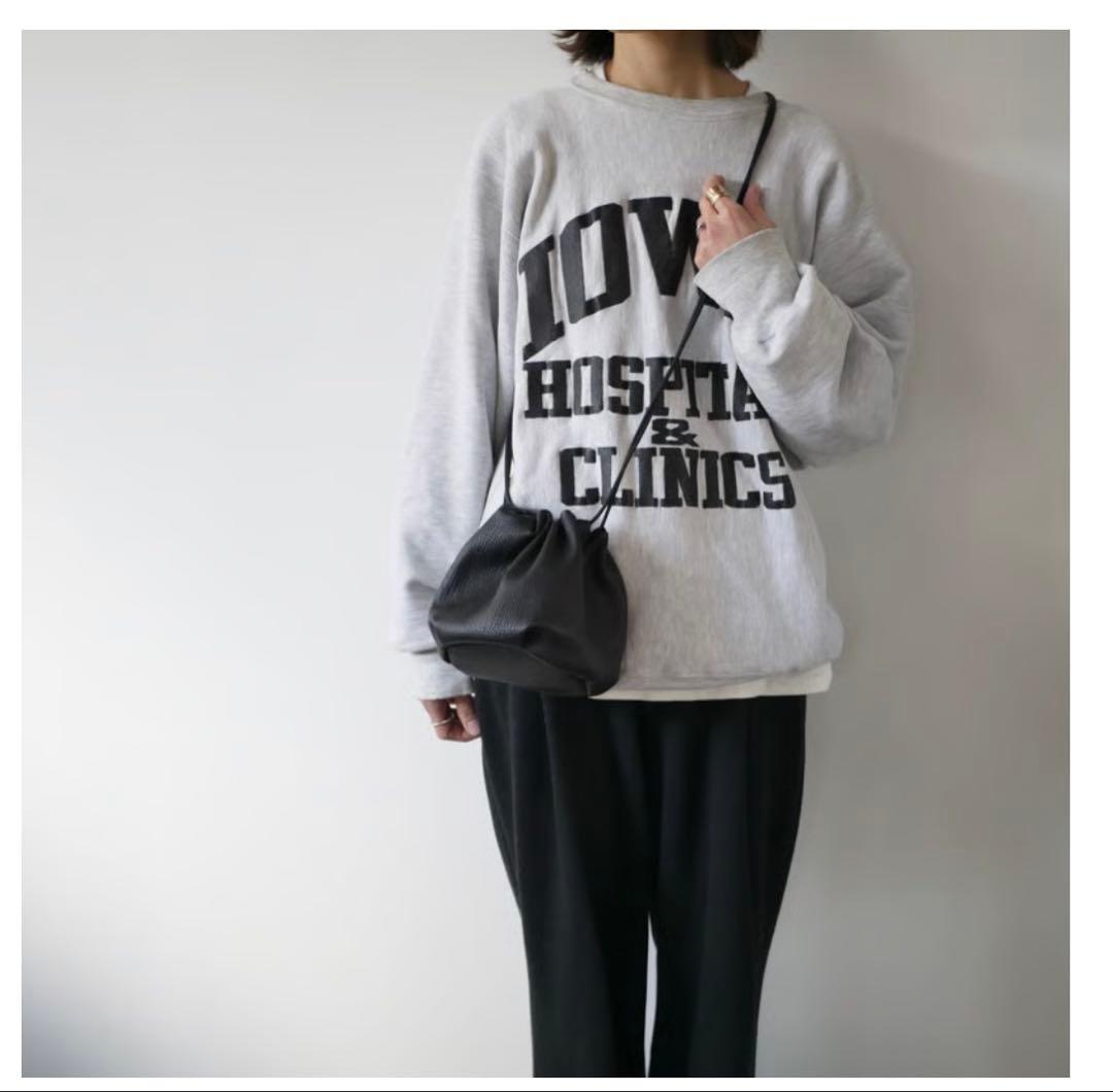 Inswirl インスワール　巾着バッグ　ミディアム　ホワイト　レザー　ETRE