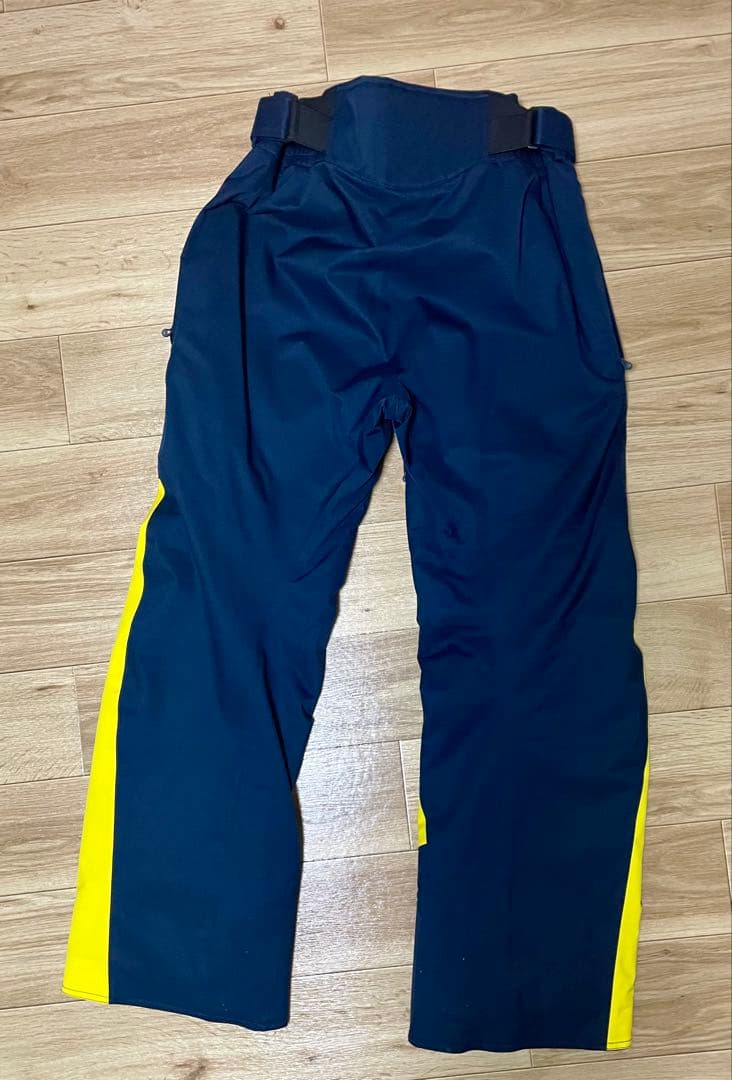 【非売品】北海道デモンストレータースキーウェアMizuno Lサイズ