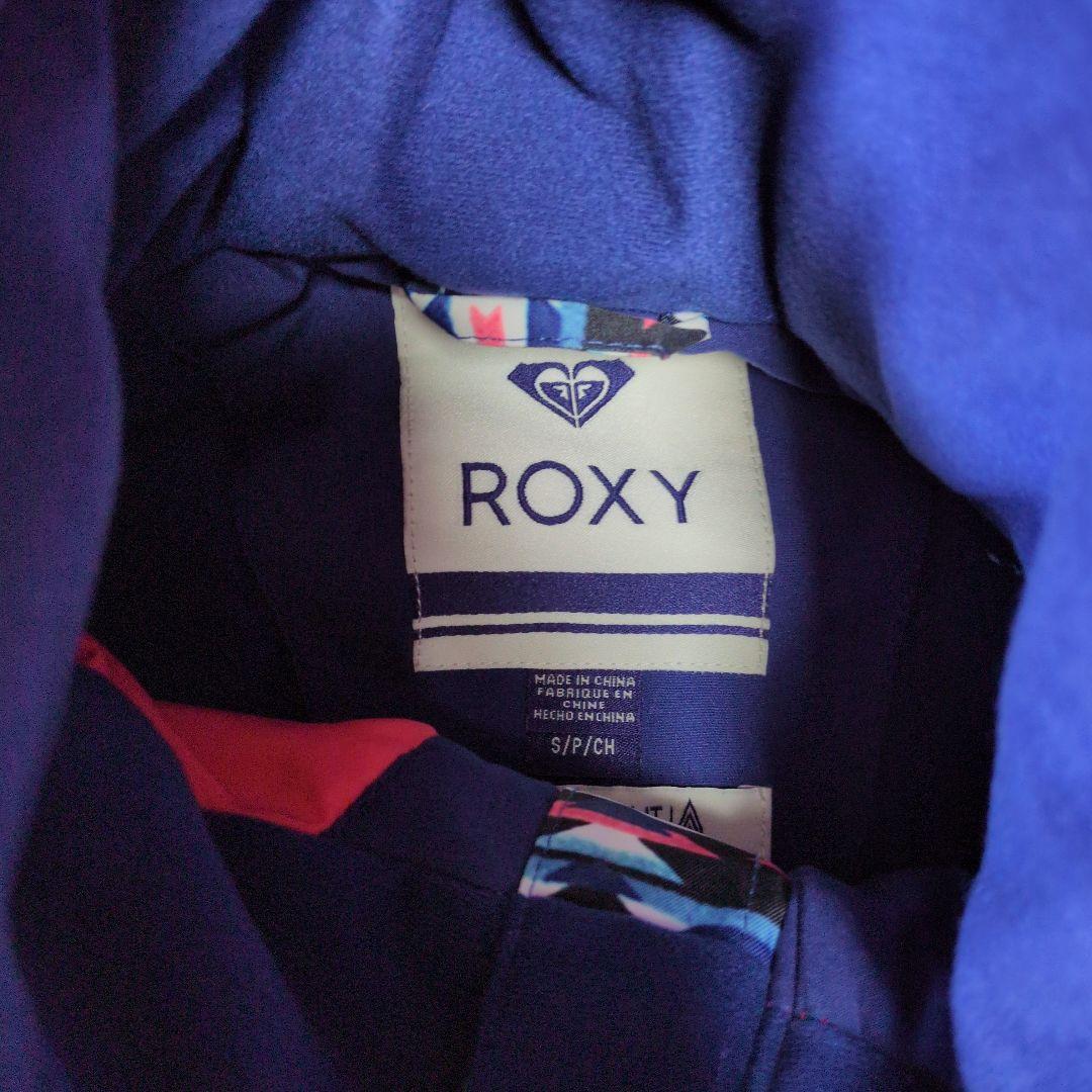 【美品】ROXY　スノボウェア　上下セット　Ｓ　総柄　　 ジオメトリック　ピンク